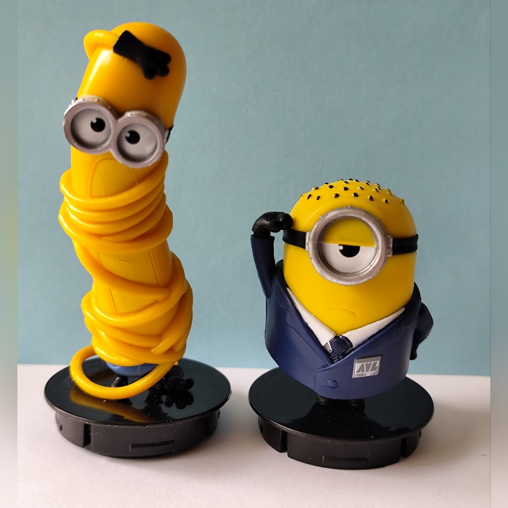 3/$25💙Minion the Despicable Me 4 figures lot of 2